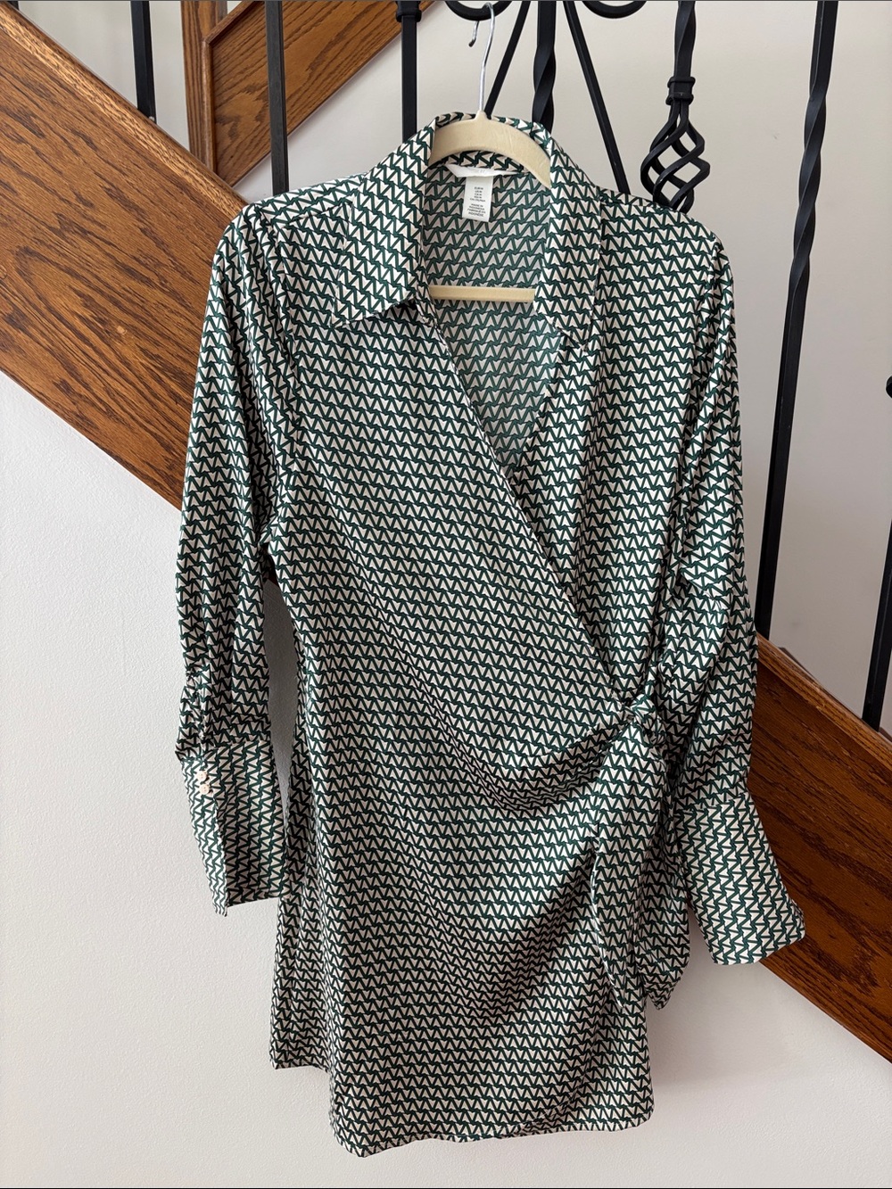 H&M Green and Black Geometric Wrap-Style Long Sleeve Dress